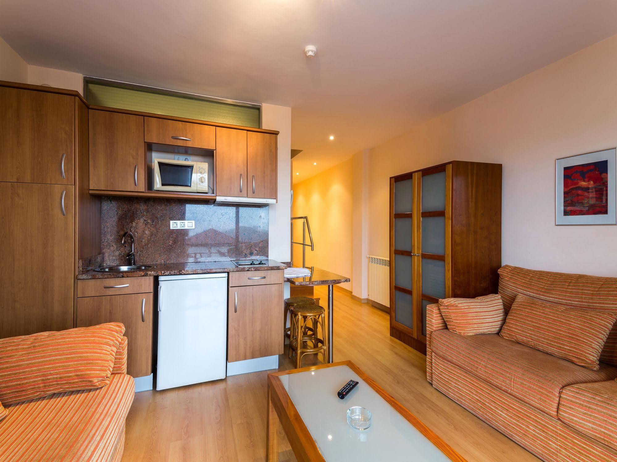 Astuy Apartament Isla Plana