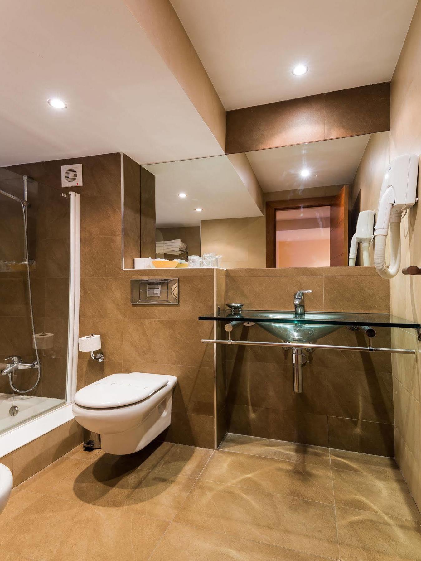 Apartament Astuy *